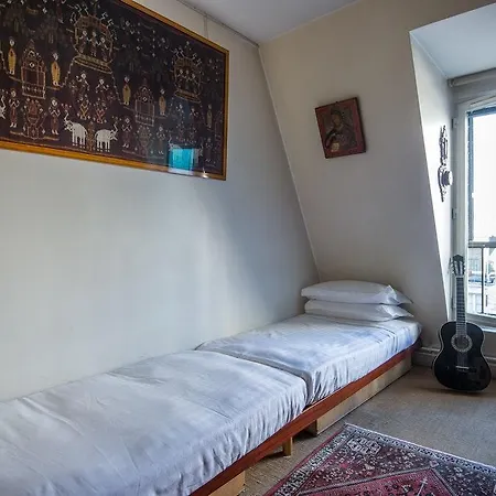 Апартаменты Rue Des Haudriettes Париж